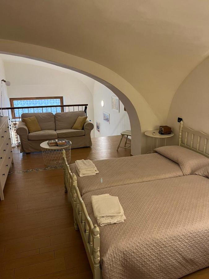 Апартаменты Loft Tanzi Бари Экстерьер фото